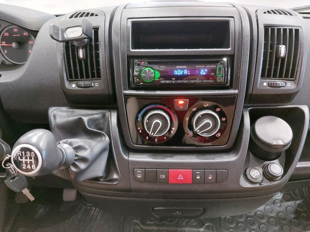 Bürstner Nexxo T569 2013 Ruskea (beige)