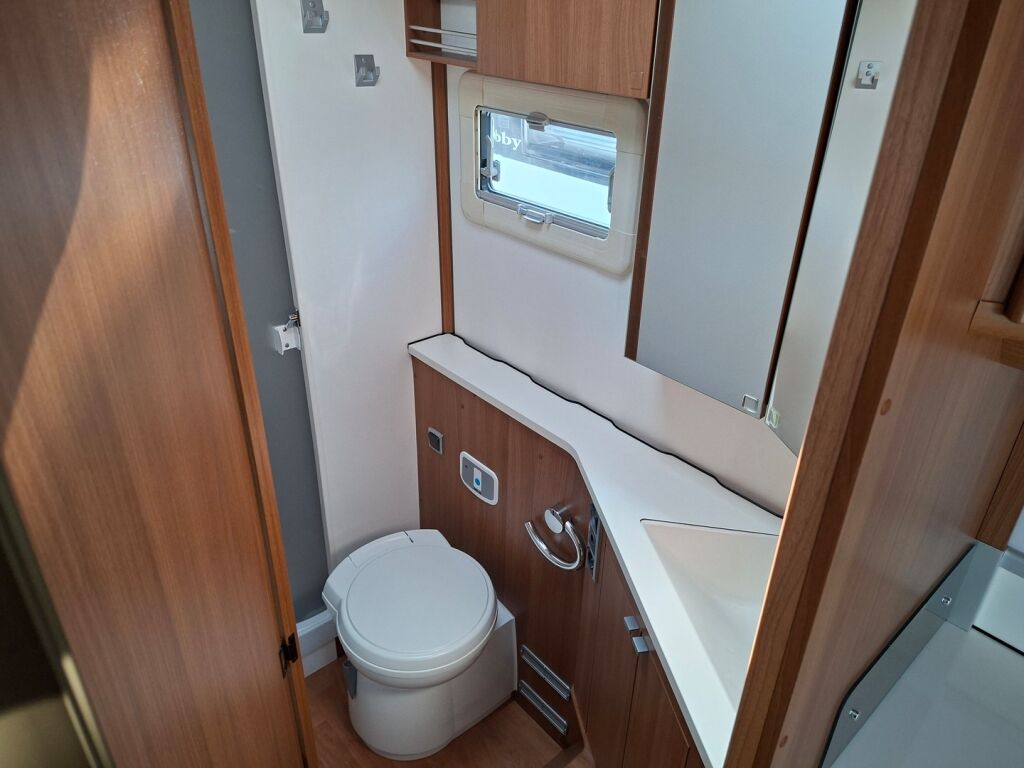 Kabe Travelmaster 750 2013 Valkoinen