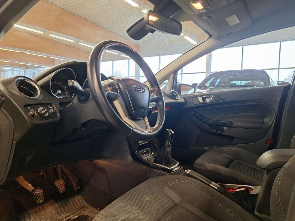 Ford Fiesta 2013 Harmaa