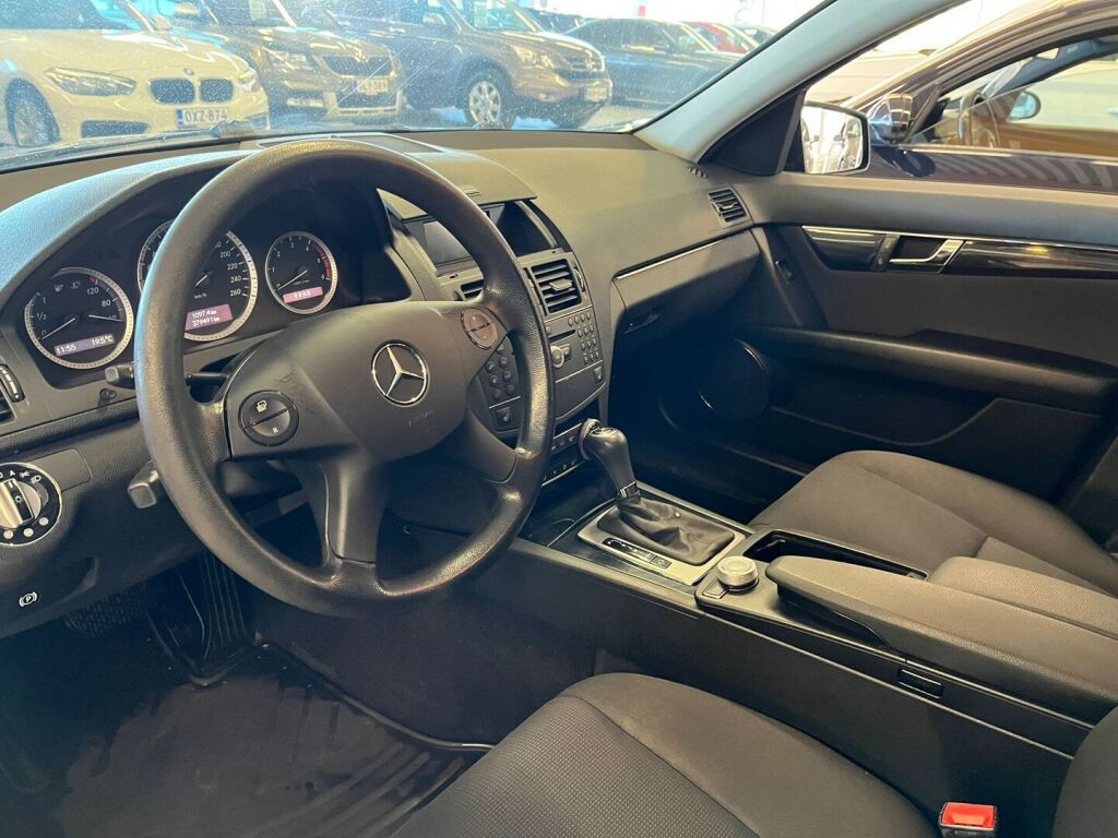 Mercedes-Benz C 2009 Musta