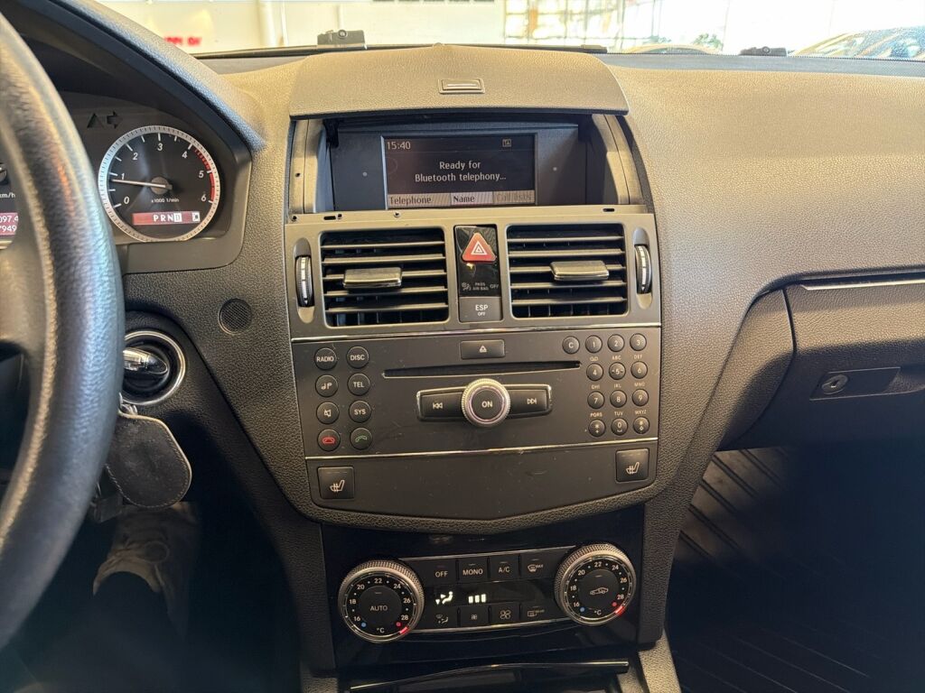 Mercedes-Benz C 2009 Musta