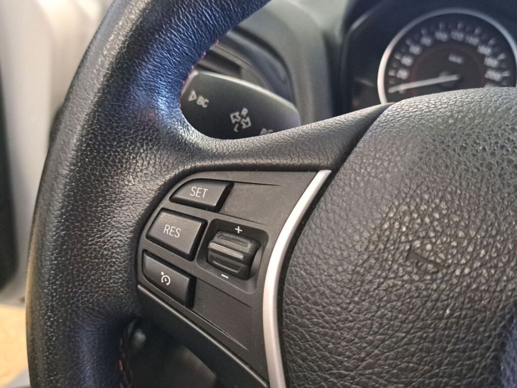 BMW 116 2013 Valkoinen