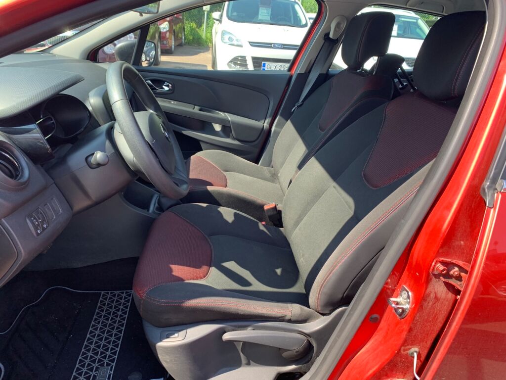 Renault Clio 2013 Punainen