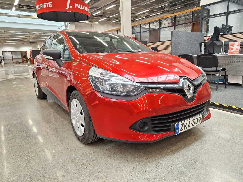Renault Clio 2013 Punainen