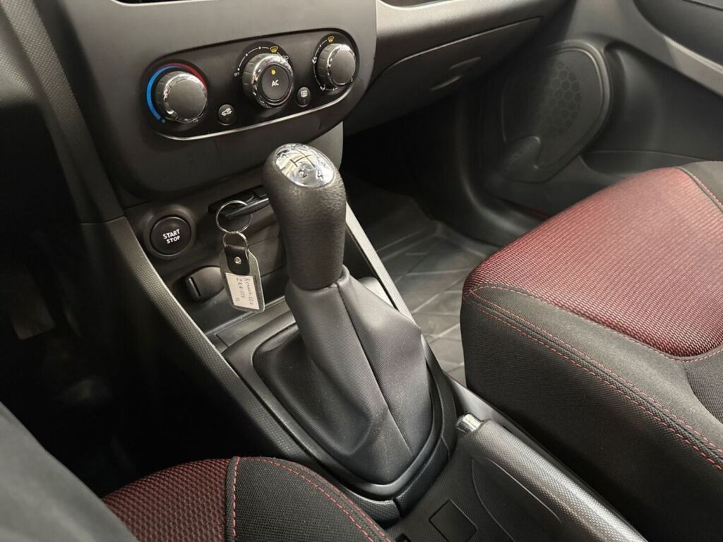 Renault Clio 2013 Punainen