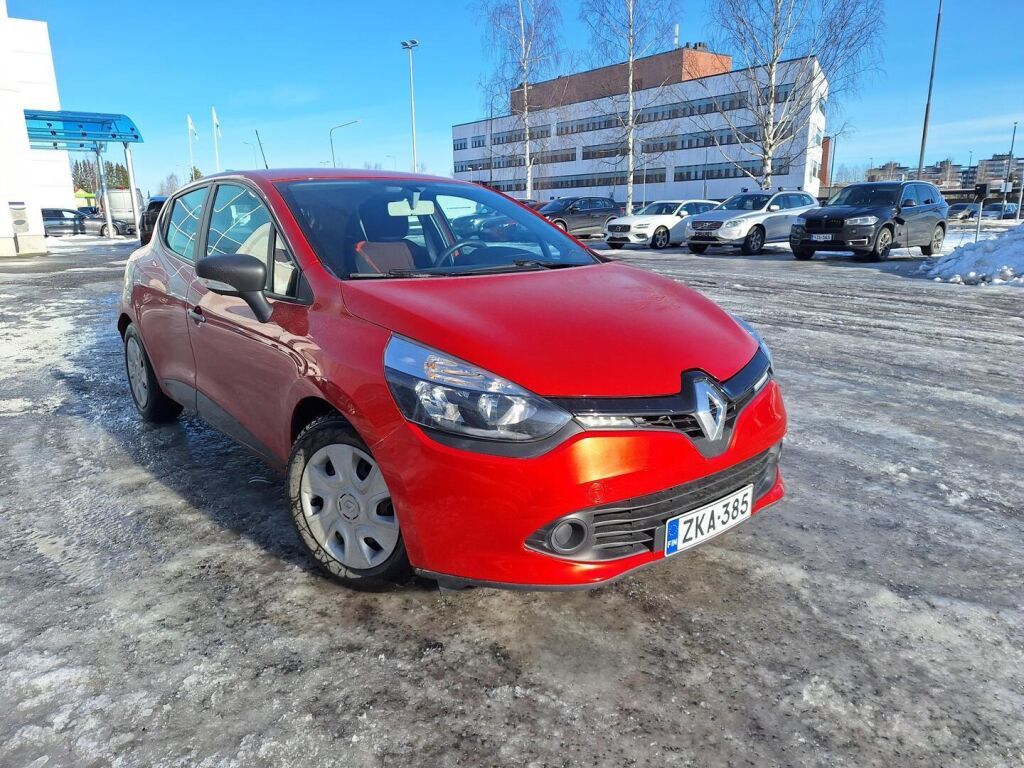 Renault Clio 2013 Punainen