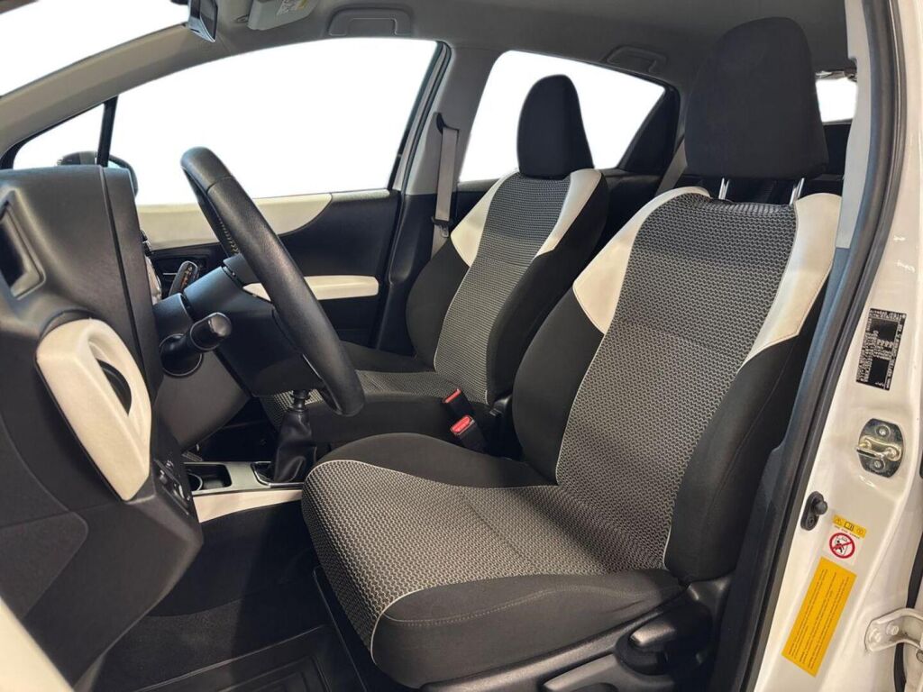 Toyota Yaris 2013 Valkoinen
