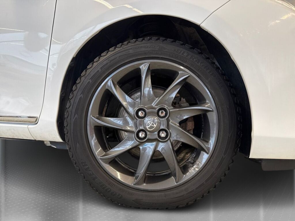 Toyota Yaris 2013 Valkoinen