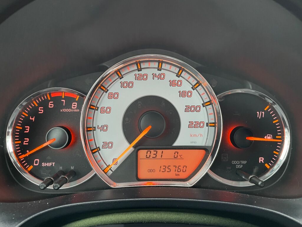 Toyota Yaris 2013 Valkoinen