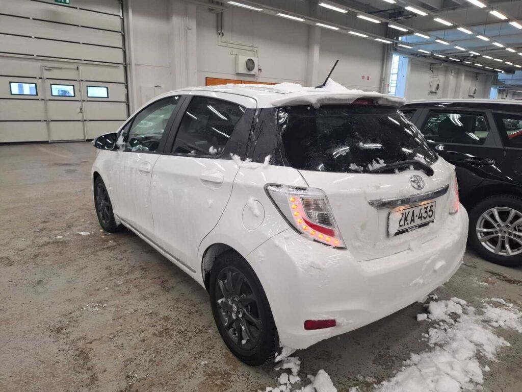 Toyota Yaris 2013 Valkoinen