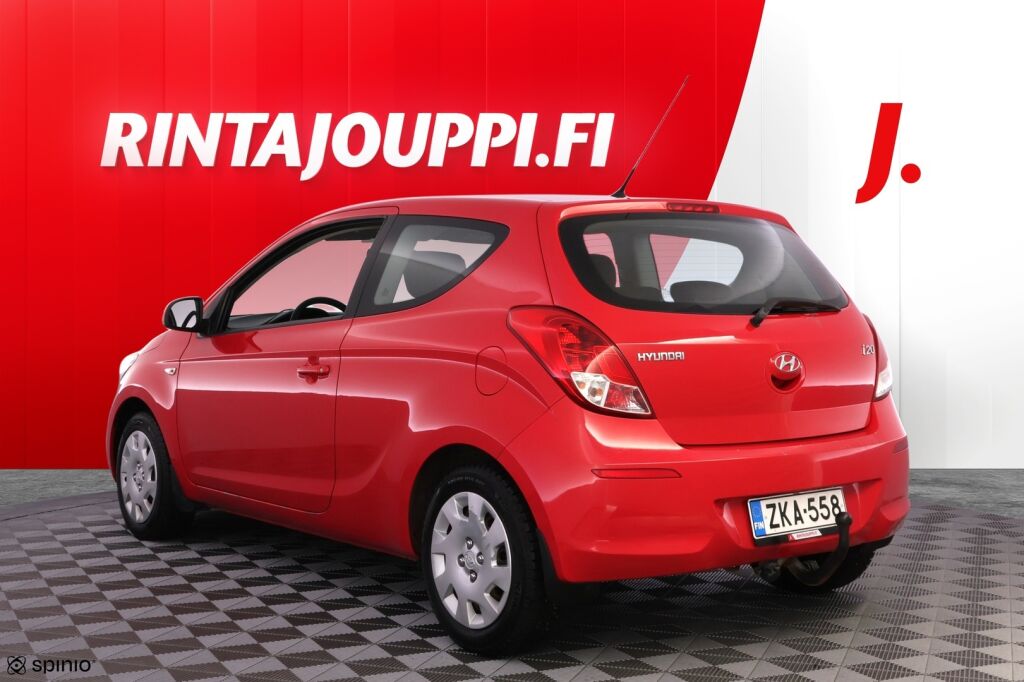 Hyundai i20 2013 Punainen