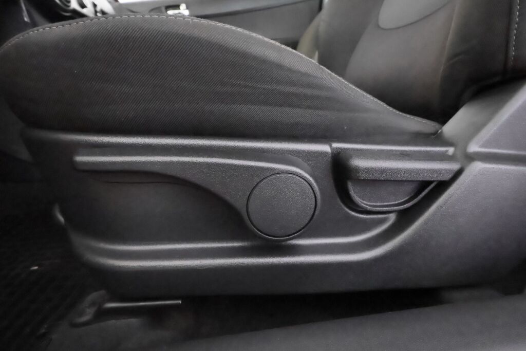 Hyundai i20 2013 Punainen