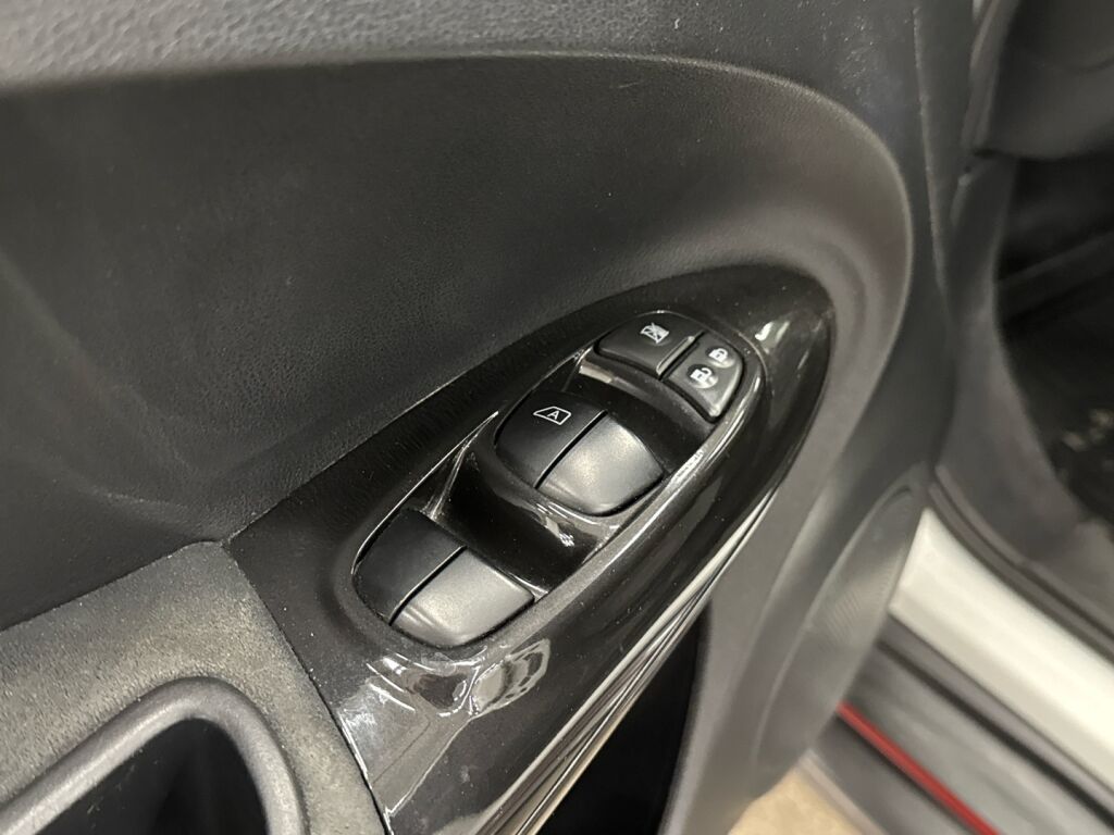 Nissan Juke 2013 Valkoinen