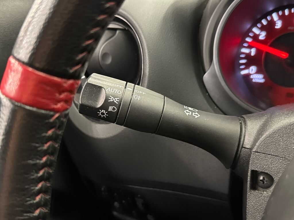 Nissan Juke 2013 Valkoinen