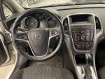 Opel Astra 2013 Valkoinen