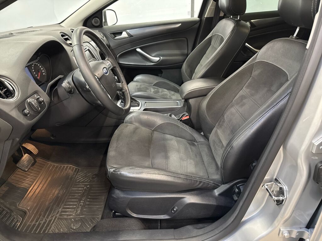 Ford Mondeo 2014 Harmaa