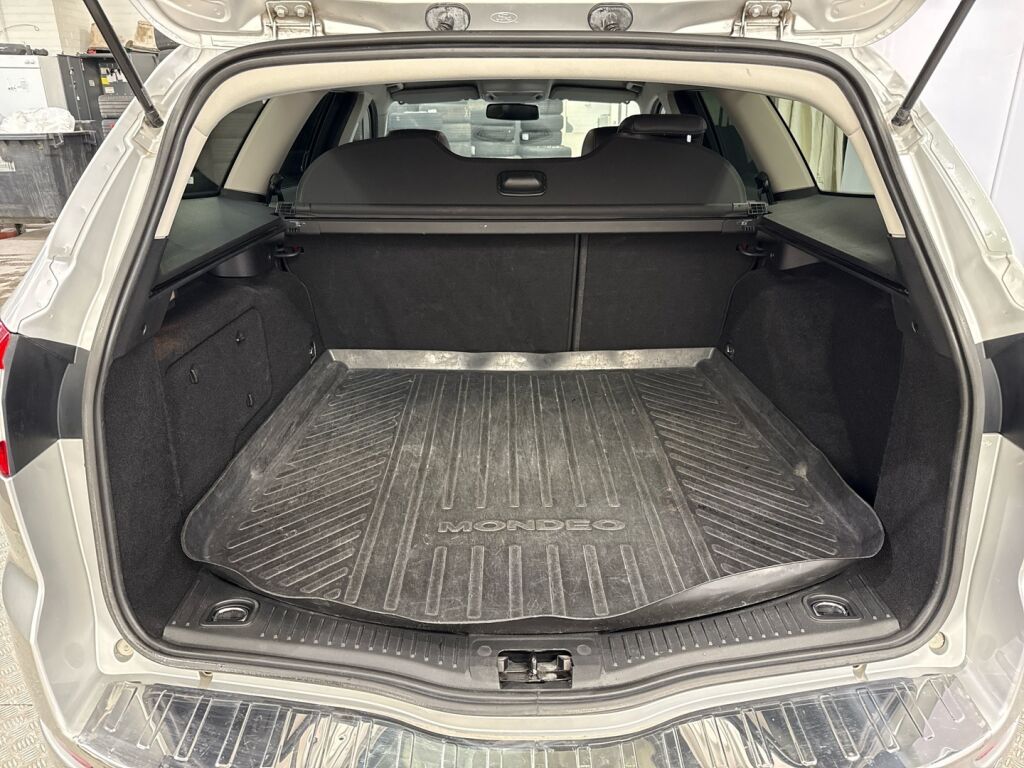 Ford Mondeo 2014 Harmaa