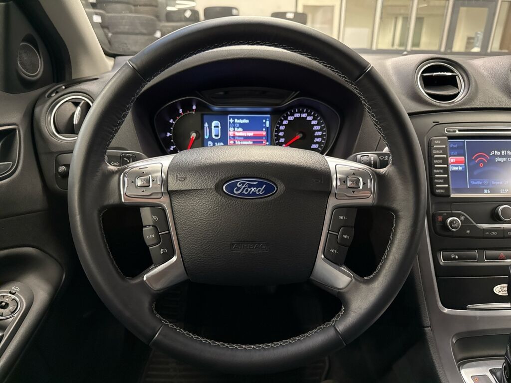 Ford Mondeo 2014 Harmaa