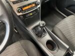 Toyota Avensis 2014 Harmaa