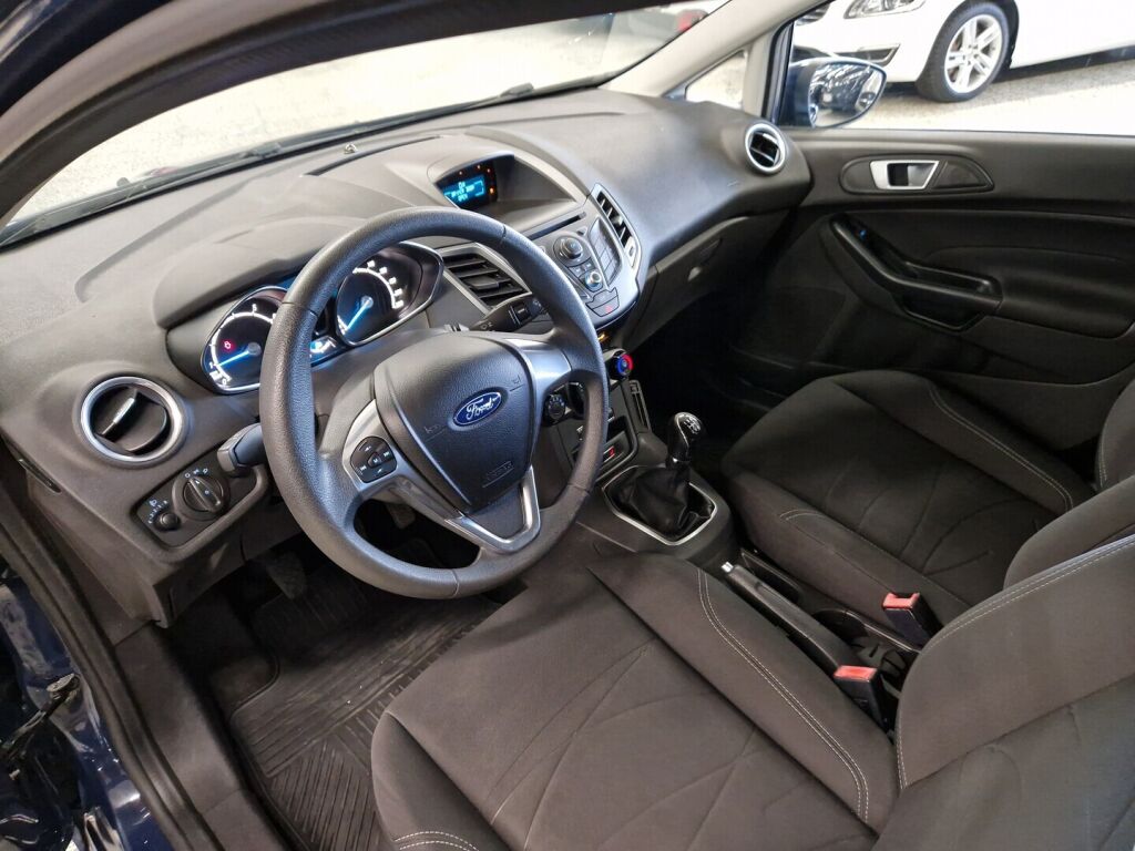 Ford Fiesta 2014 Sininen