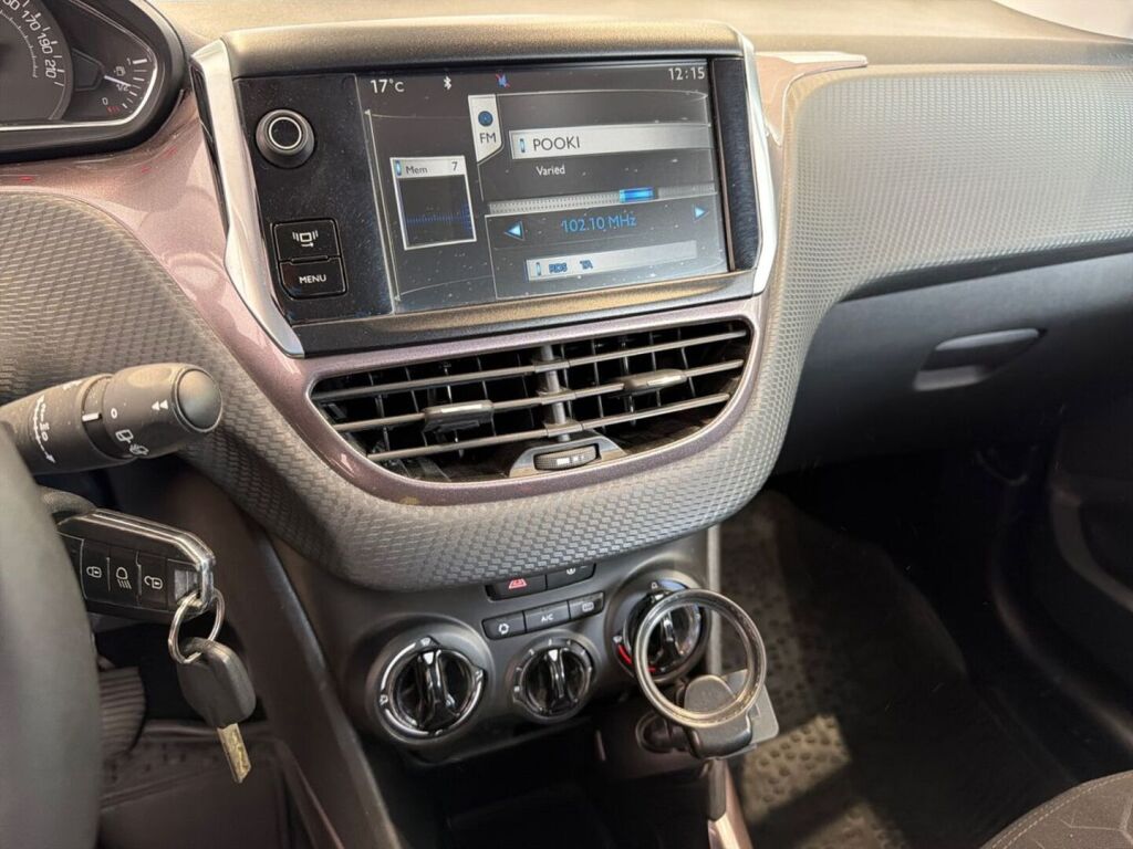 Peugeot 2008 2014 Valkoinen