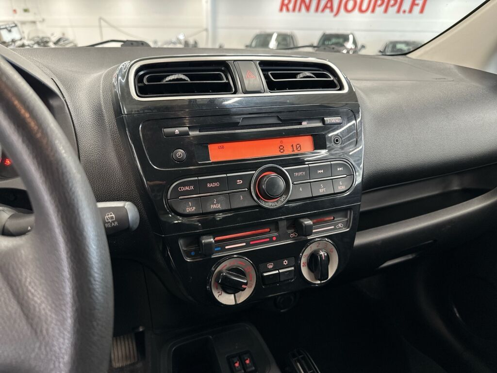 Mitsubishi Space Star 2015 Vihreä