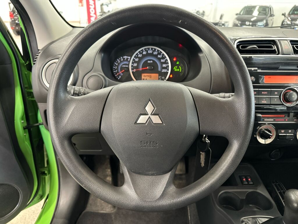 Mitsubishi Space Star 2015 Vihreä