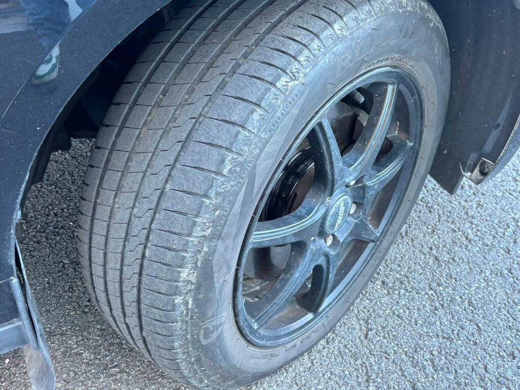 Ford Transit Connect 2014 Musta