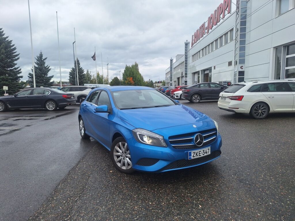 Mercedes-Benz A 2014 Sininen