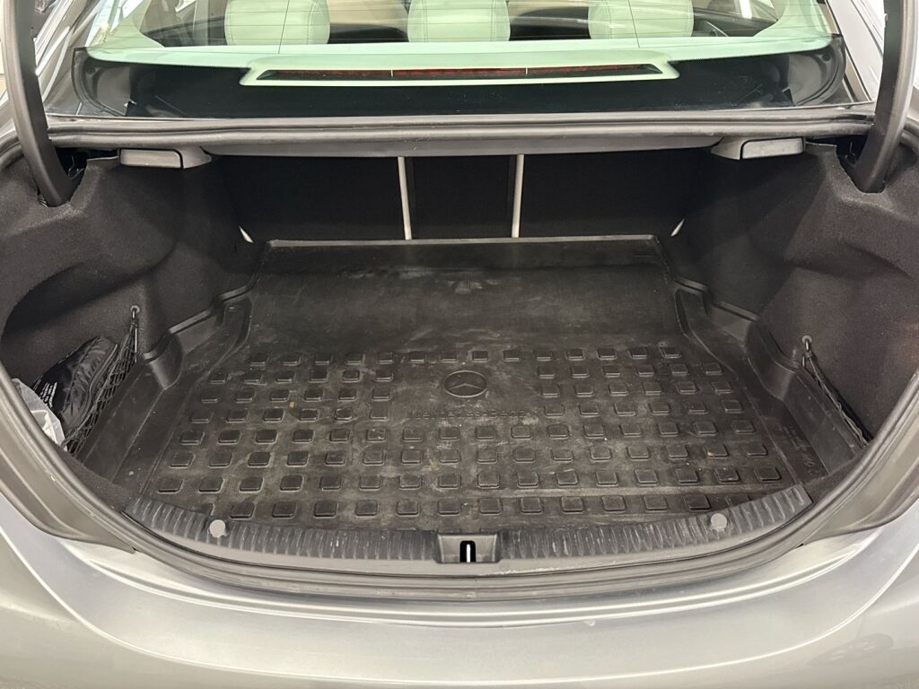 Mercedes-Benz C 2014 Harmaa