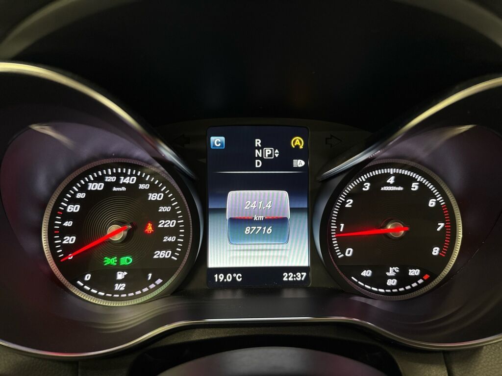 Mercedes-Benz C 2014 Harmaa