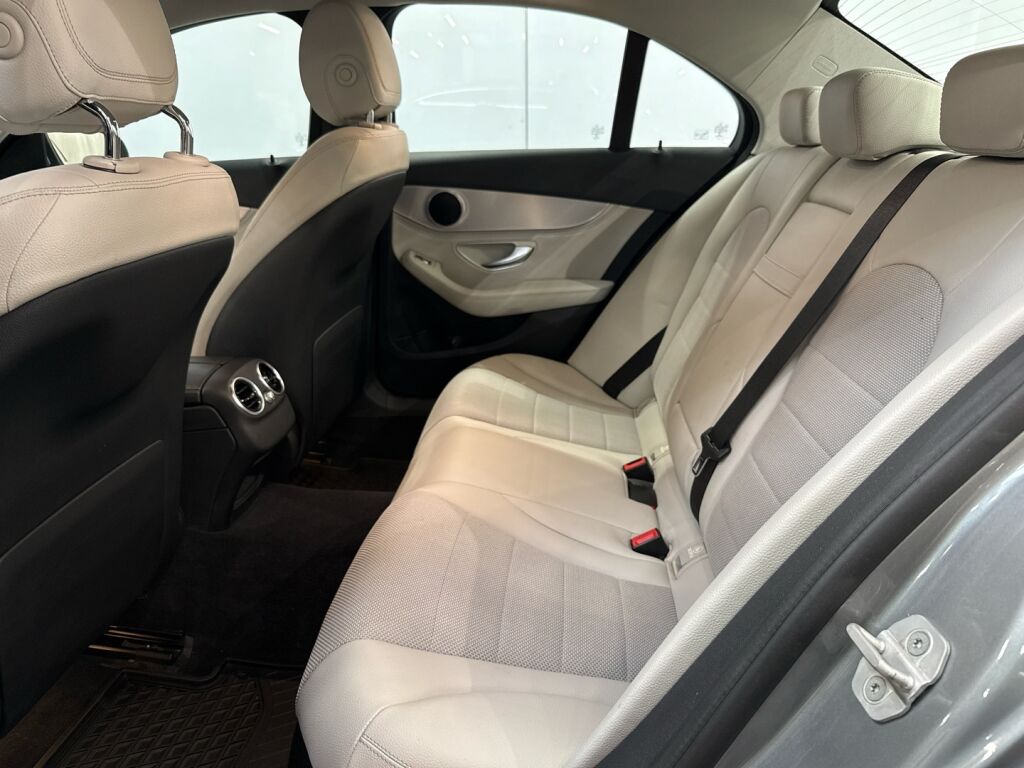 Mercedes-Benz C 2014 Harmaa