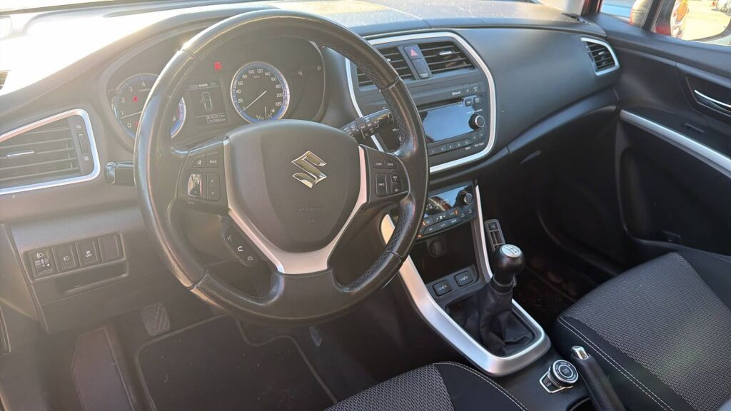 Suzuki SX4 S-Cross 2014 Punainen