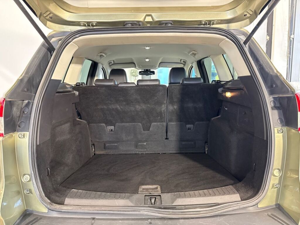 Ford Kuga 2014 Vihreä