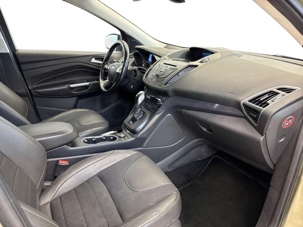 Ford Kuga 2014 Vihreä