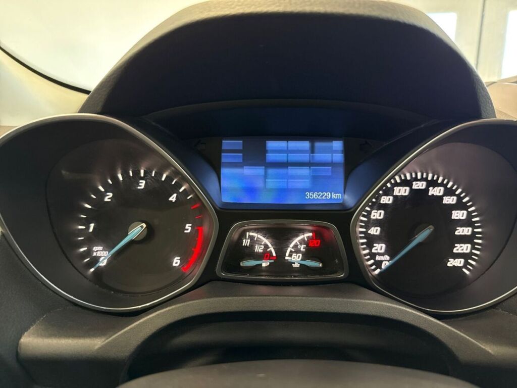 Ford Kuga 2014 Vihreä