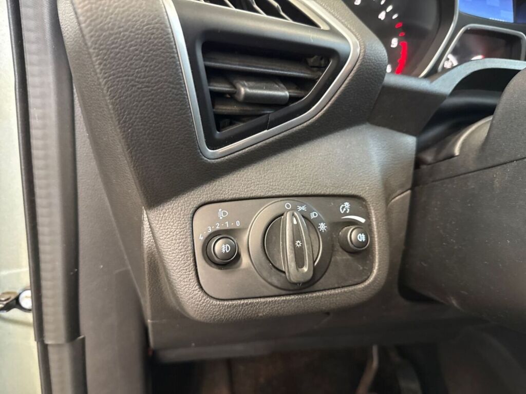 Ford Kuga 2014 Vihreä