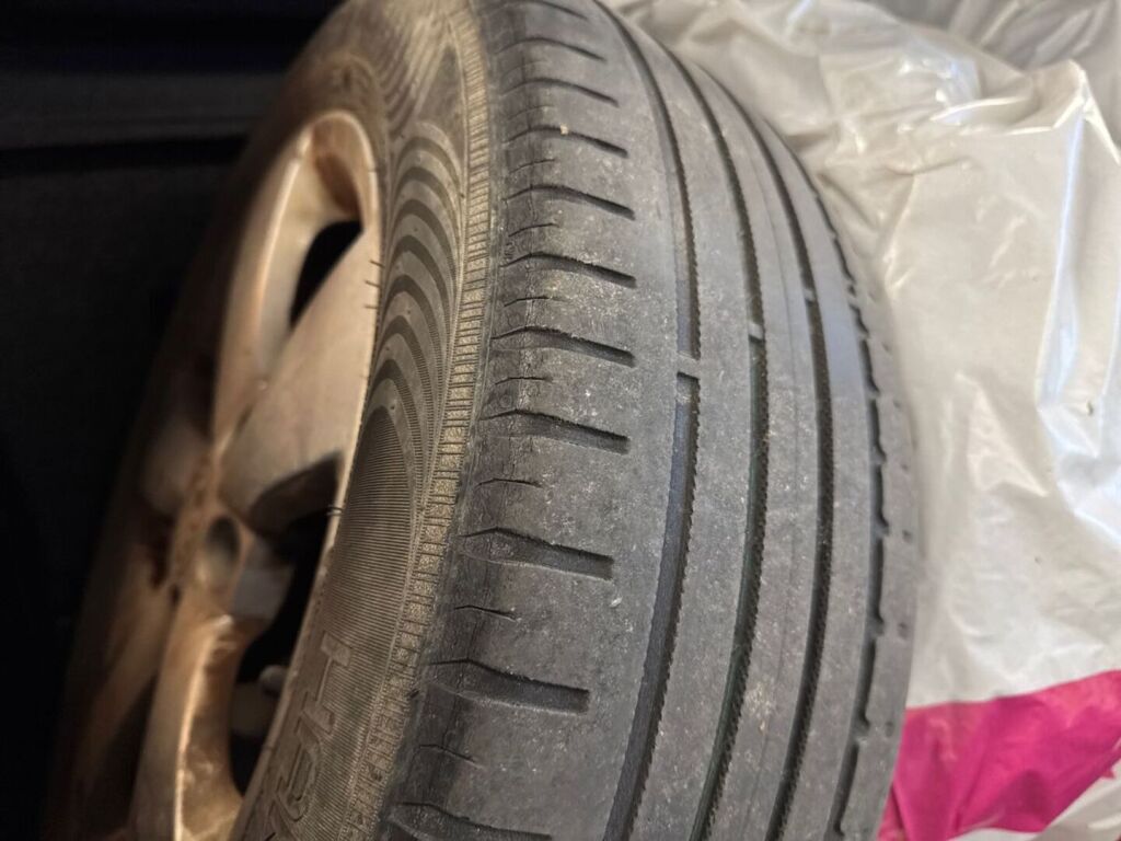 Skoda Rapid 2014 Sininen