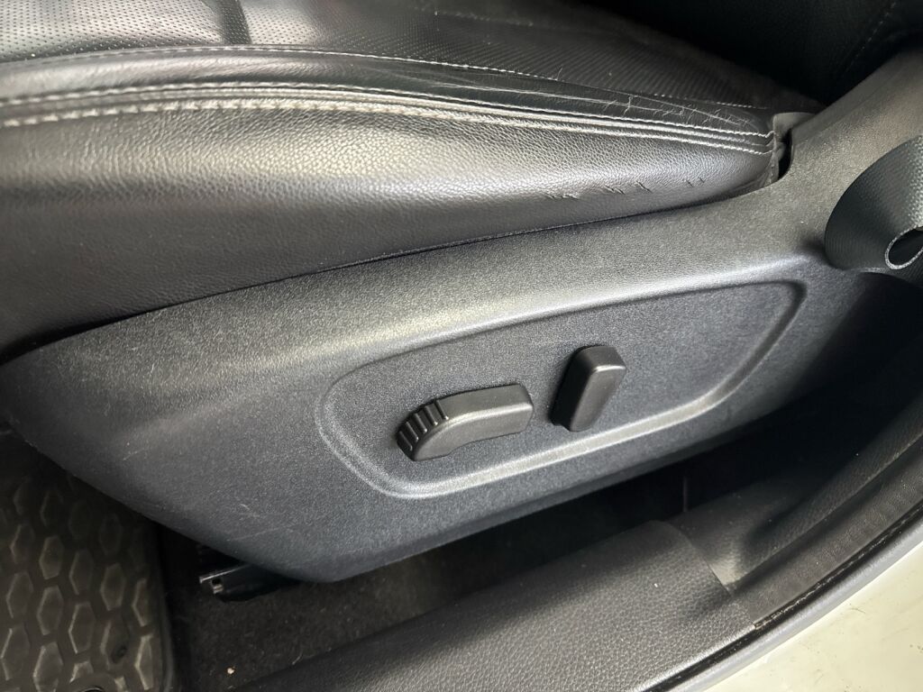 Nissan Qashqai 2014 Valkoinen