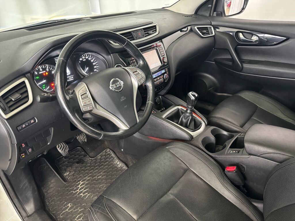 Nissan Qashqai 2014 Valkoinen