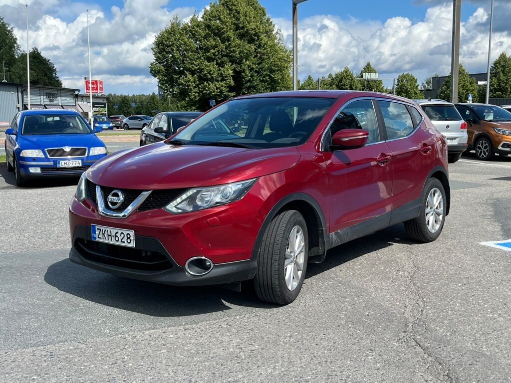 Nissan Qashqai 2014 Punainen