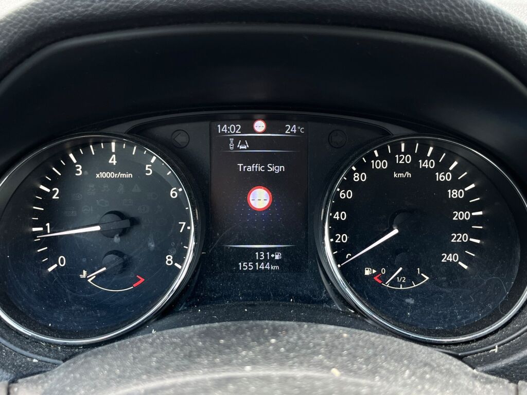 Nissan Qashqai 2014 Punainen