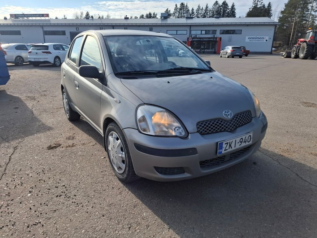 Toyota Yaris 2005 Hopea