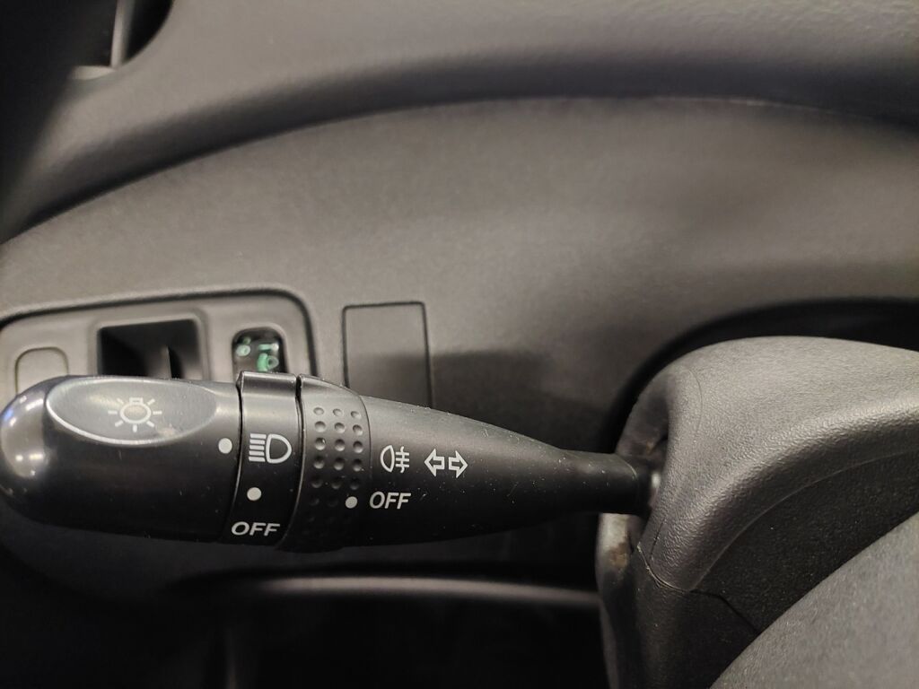 Toyota Yaris 2005 Hopea