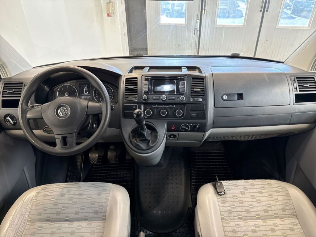 Volkswagen Transporter 2010 Valkoinen