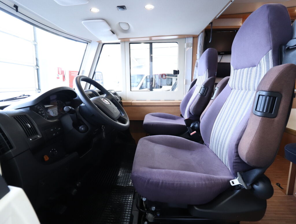 Dethleffs Globebus I 011 2014 Valkoinen