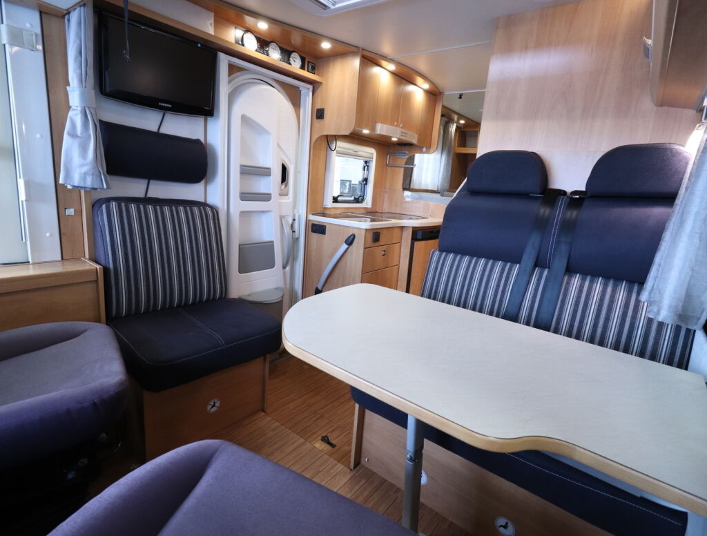 Dethleffs Globebus I 011 2014 Valkoinen