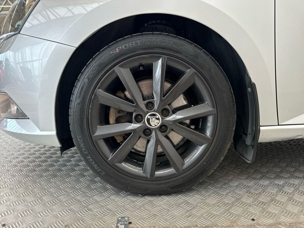Skoda Fabia 2015 Hopea