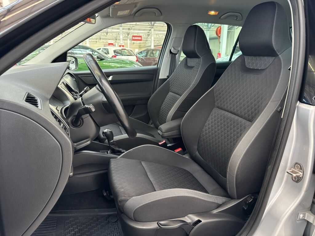 Skoda Fabia 2015 Hopea