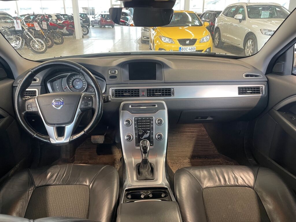 Volvo V70 2015 Valkoinen